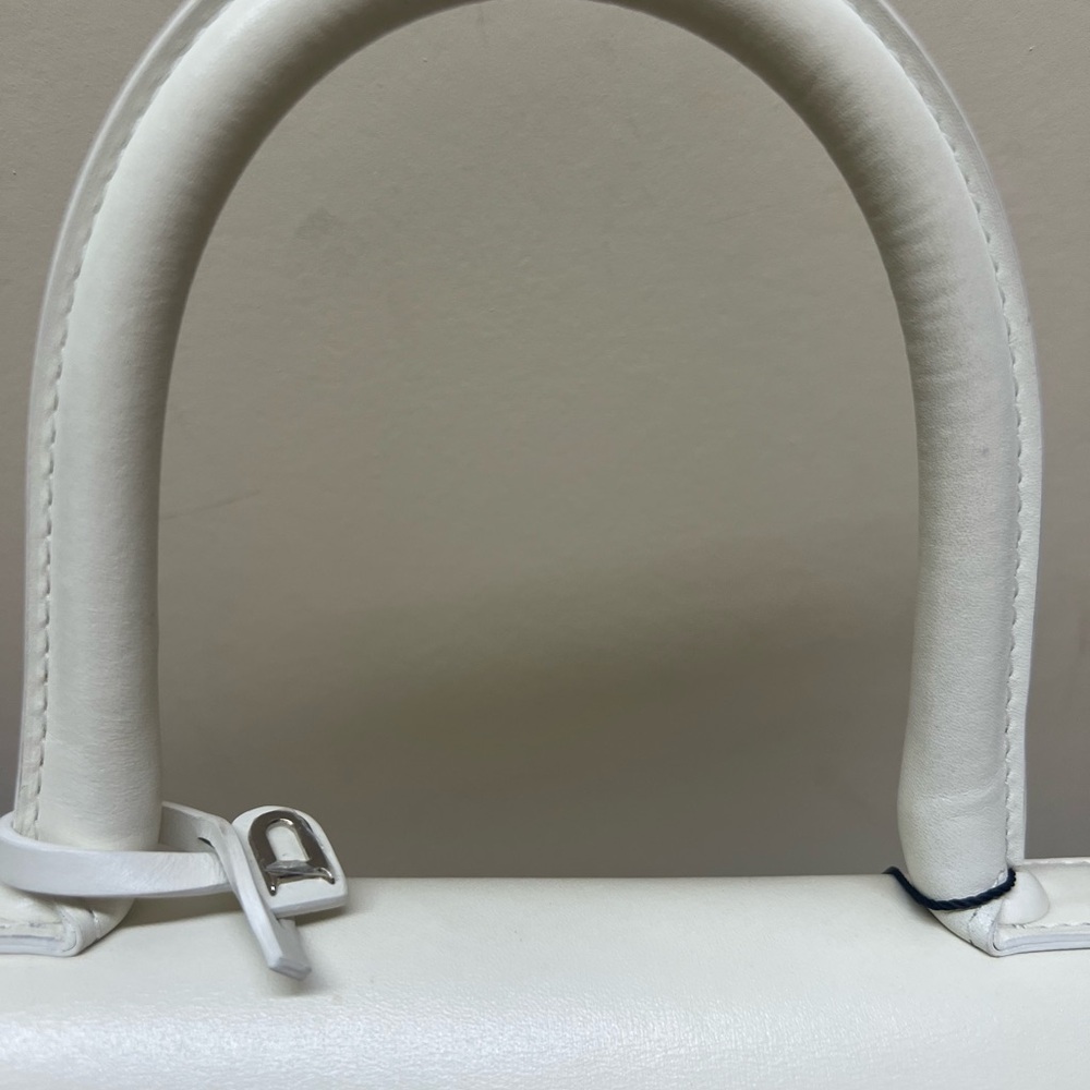Delvaux Chic Cream Satchel Bag, so Precious! - Picture 10 of 11